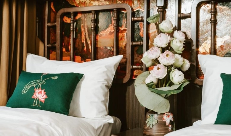 luxury-train-vietnam-s-journey