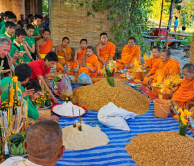 Boun Khoun Khao (Harvest Festival)